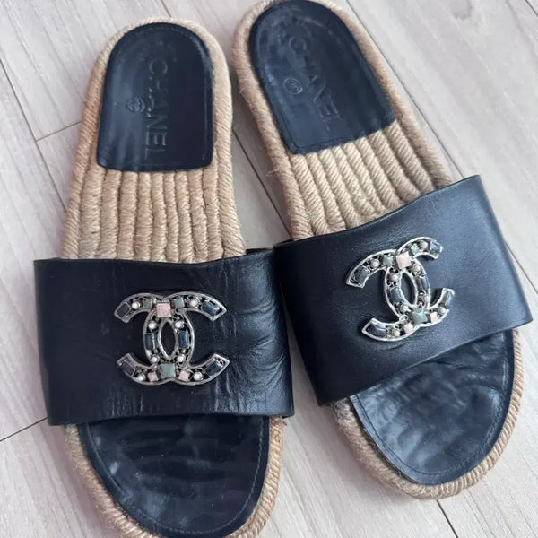 [BUNJANG] Chanel CC Logo Slippers / 샤넬 슬리퍼