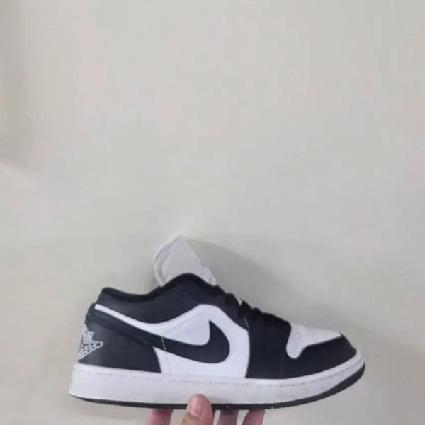 [BUNJANG] Nike Wmns Air Jordan 1 Low 'Black and White' (Panda) / [250] 나이키w 에어조던1로우 블랙앤화이트 범고래