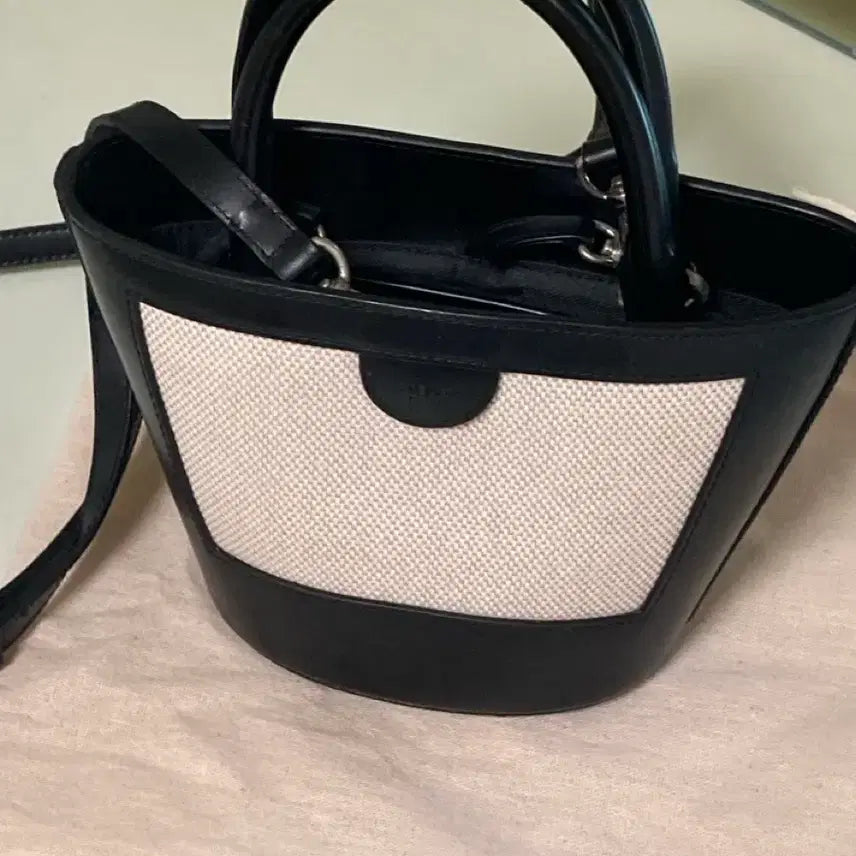 [BUNJANG] Atelier Park Lily Bag Black / 아뜰리에파크 리리백 - 블랙