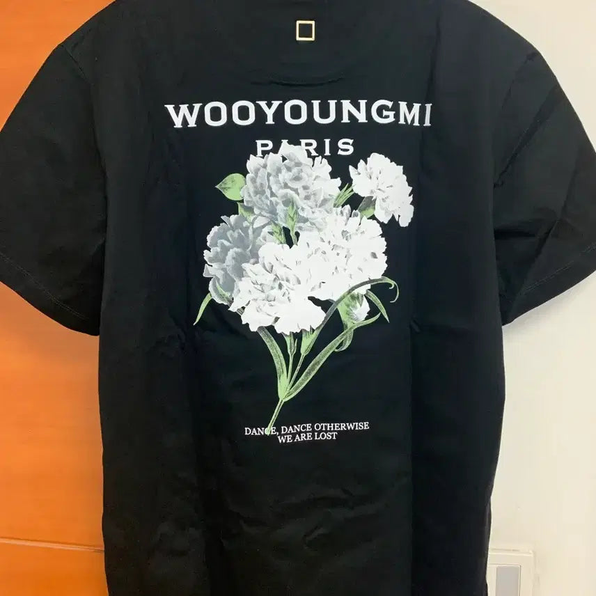 [BUNJANG] Wooyoungmi 21SS Flower Logo T-Shirt / 우영미 21ss 플라워 반팔