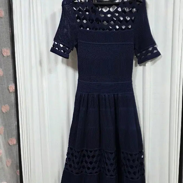 [BUNJANG] JESSI NEW YORK Rayon Blend Open Shoulder Dress (Size 55) / 제시뉴욕레이온혼방원피스(55)