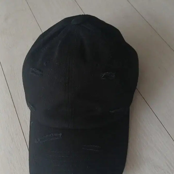 [BUNJANG] Black Distressed Ball Cap / 블랙 데미지 볼캡