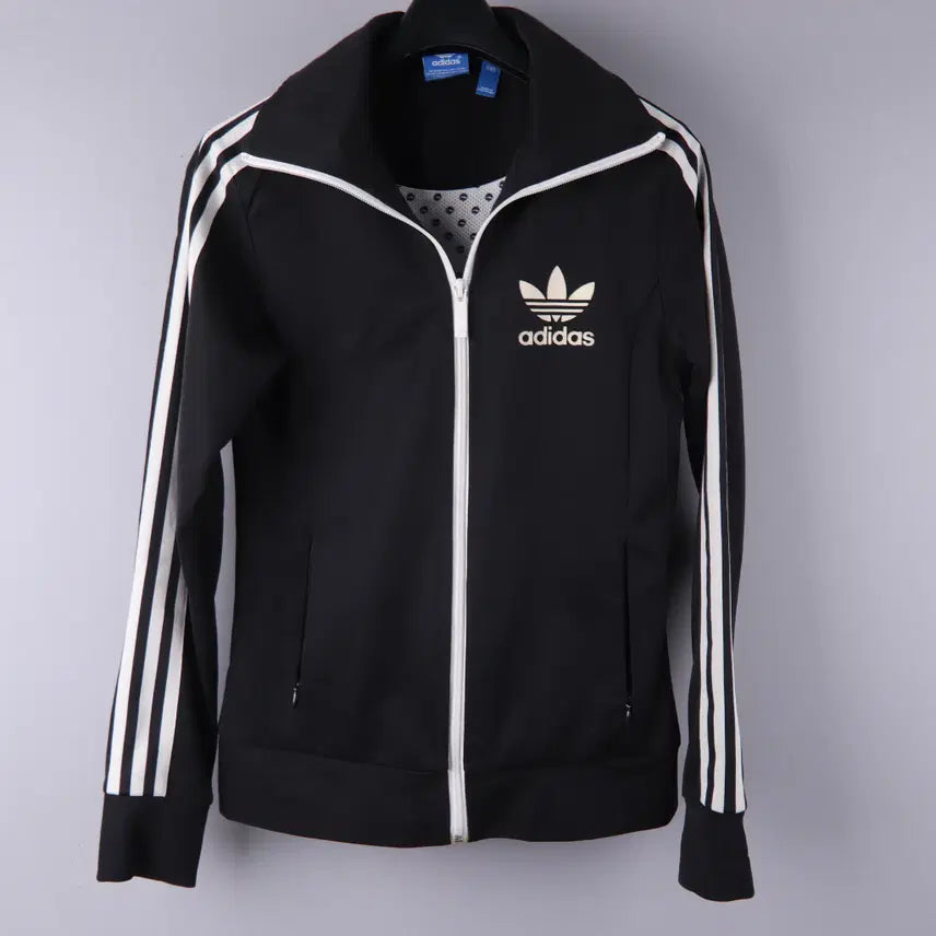[BUNJANG] Adidas Europa Ripped Track Top Jersey Black (Size 85) / (여성) 아디다스 유로파 립스 트랙탑 저지 블랙 (85)