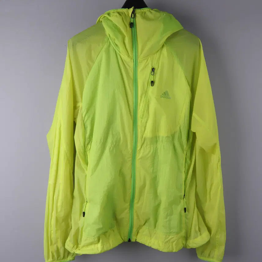 [BUNJANG] Adidas Women's Light Windbreaker Jacket Fluorescent (100) / 아디다스 여성용 라이트 윈드브레이커(바람막이 점퍼) 자켓 형광 (100)