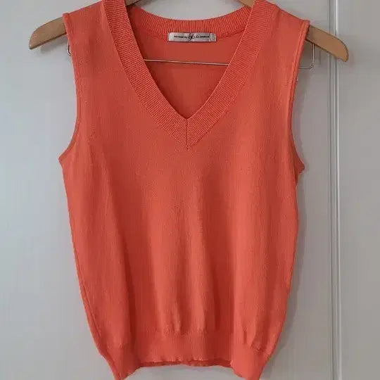 [BUNJANG] Ninesix Coral V-Neck Knit Vest / 나인식스 코랄색 브이넥 니트 조끼
