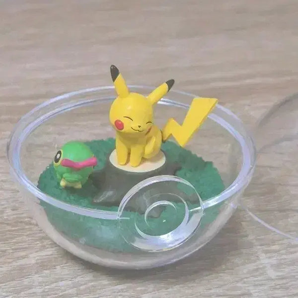 [BUNJANG] Pokemon Terrarium Pikachu & Caterpie Set / 포켓몬 피규어 리멘트 테라리움 피카츄&캐터피 세트