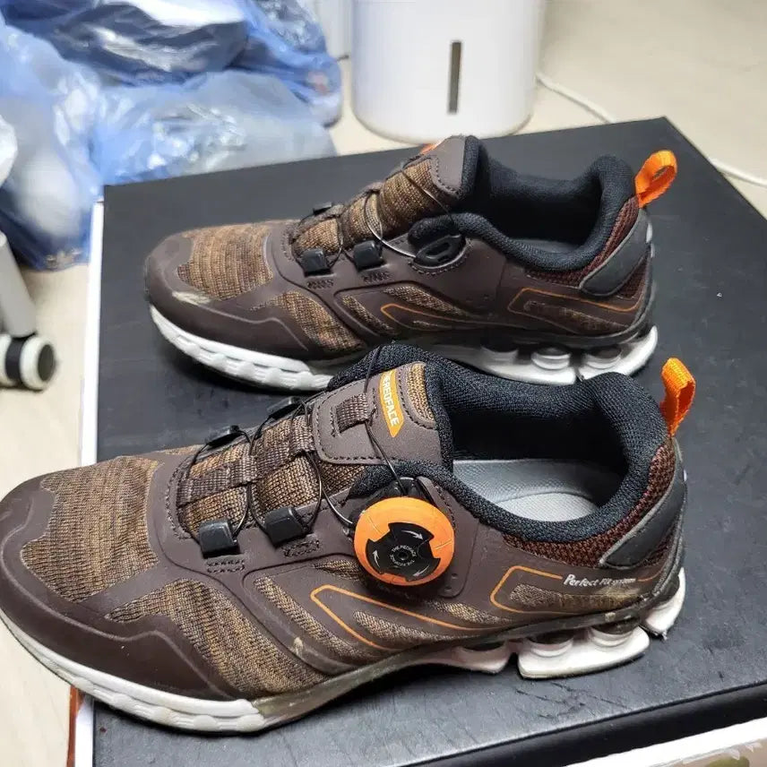 [BUNJANG] Redface Dial Tracking Shoes Brown 240mm / 레드페이스 다이얼 트래킹화 운동화 브라운 240mm 상태최상