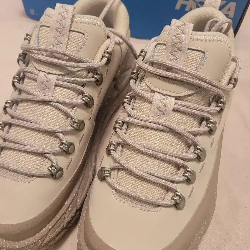 [BUNJANG] Hoka Hopatore Beige Sneakers / 호카 호파토레 신발 베이지