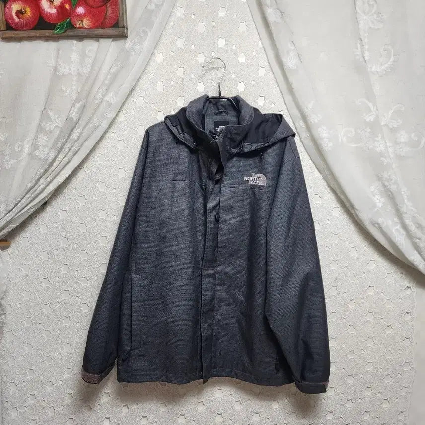 [BUNJANG] The North Face Men's Spring/Autumn Zip-Up Jacket (Size 100) / 노스페이스 춘추용 집업 남성100