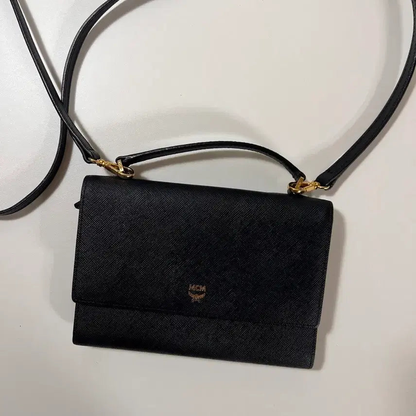 [BUNJANG] MCM Black Saffiano Leather Crossbody Wallet Bag / MCM 블랙 사피아노 크로스백 / 월렛백