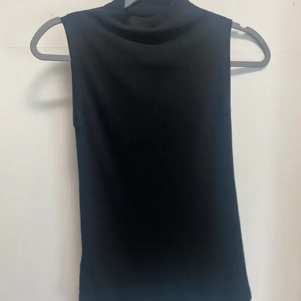 [BUNJANG] Derma.N Stay Top Black Sleeveless T-Shirt / 더마농 스테이 탑 블랙