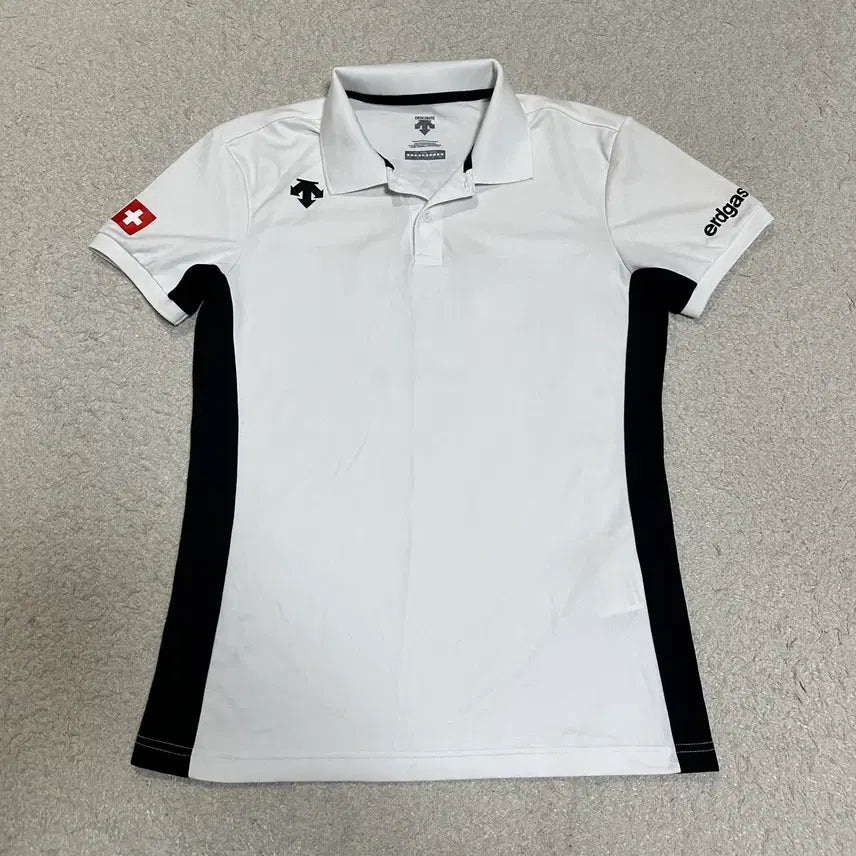 [BUNJANG] Descente Functional Short Sleeve Collar T-Shirt Size 100 / 데상트 기능성 반팔 카라티 100
