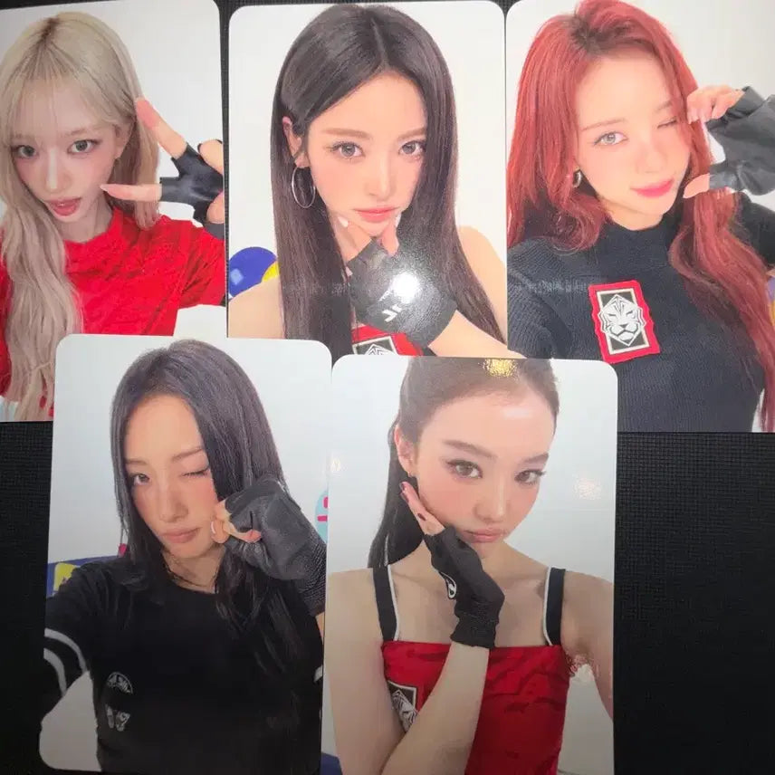 [BUNJANG] Miyao Savetherelationship Group Photocard Set / 미야오 사웨 단체