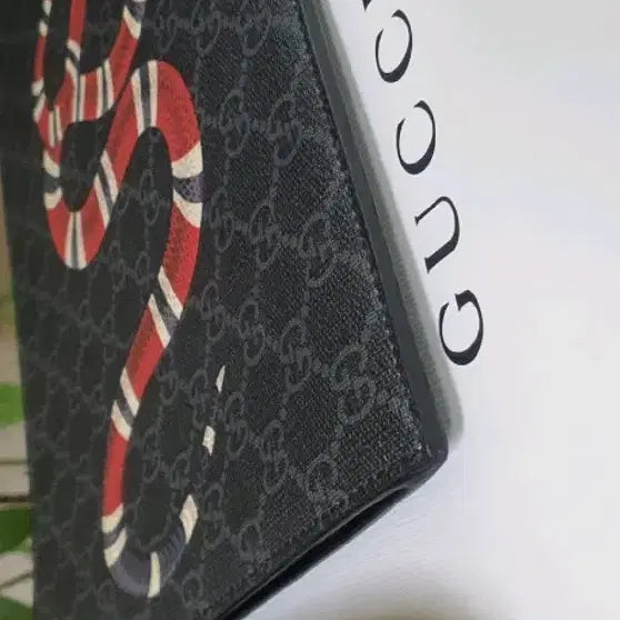 [BUNJANG] Gucci Snake Clutch Bag / 구찌 스네이크 클러치백