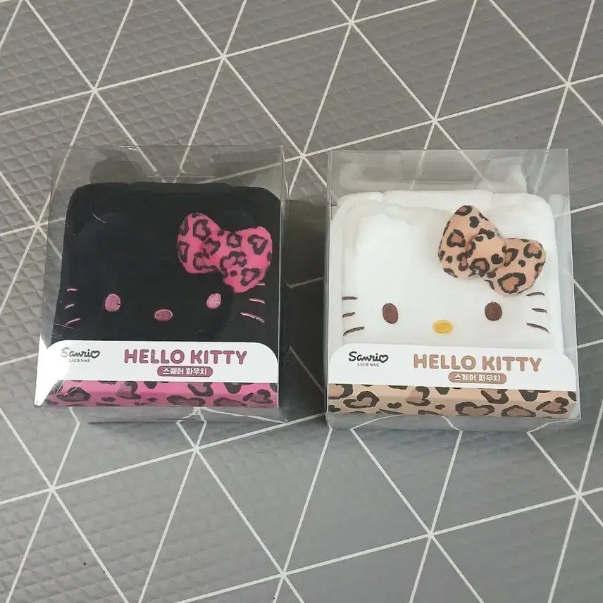 [BUNJANG] Hello Kitty Square Pouch / 헬로키티 스퀘어 파우치 판매합니다