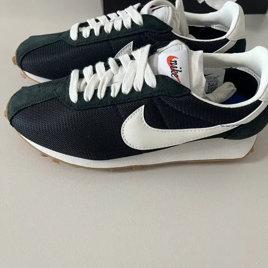 [BUNJANG] Nike Size 240 New Authentic Sneakers / 나이키240사이즈(정품새상품)