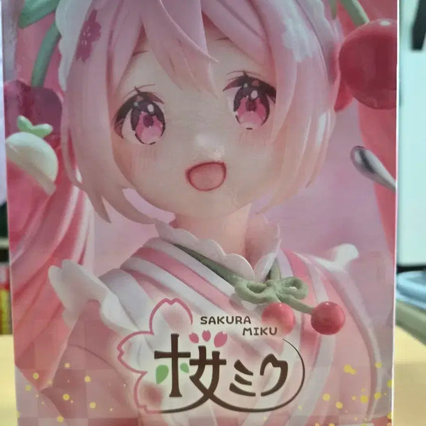 [BUNJANG] Sakura Miku Coreful Teahouse Figure (Sealed) / 사쿠라 미쿠 코어풀 찻집 피규어 미개봉품
