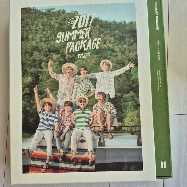 [BUNJANG] BTS 2017 Summer Package Koron Island Photobook / 방탄소년단 2017 서머패키지 코론섬