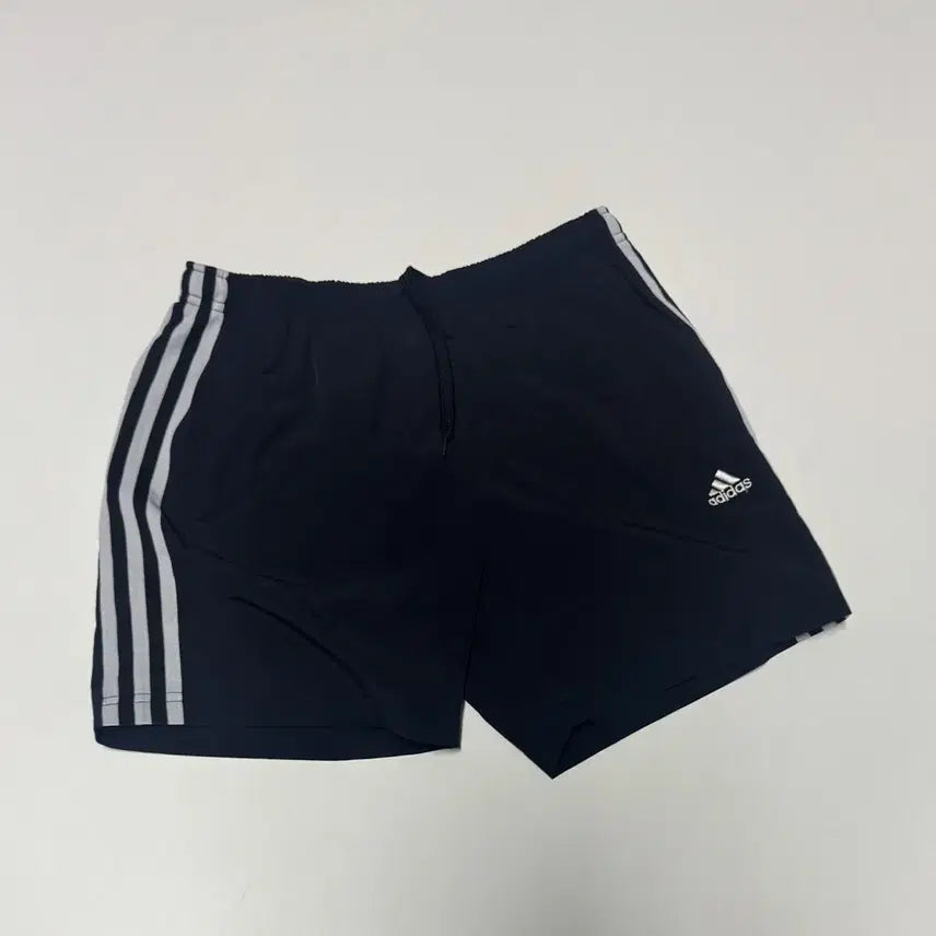 [BUNJANG] Adidas Women's Three-Stripes Woven Shorts Black S / 여성 아디다스 트레이닝 삼선 우븐 쇼츠 반바지 S 블랙