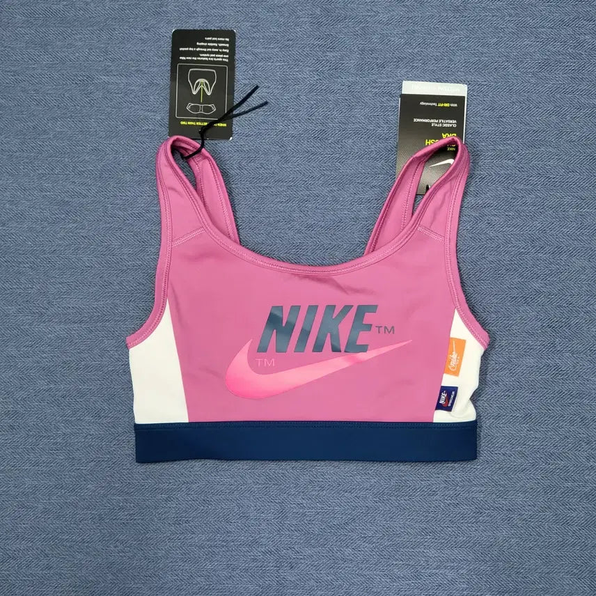 [BUNJANG] Nike Swoosh Icon Clash Sports Bra (S) / 나이키 스우시 아이콘 클래쉬 스포츠 브라 신품 (S)