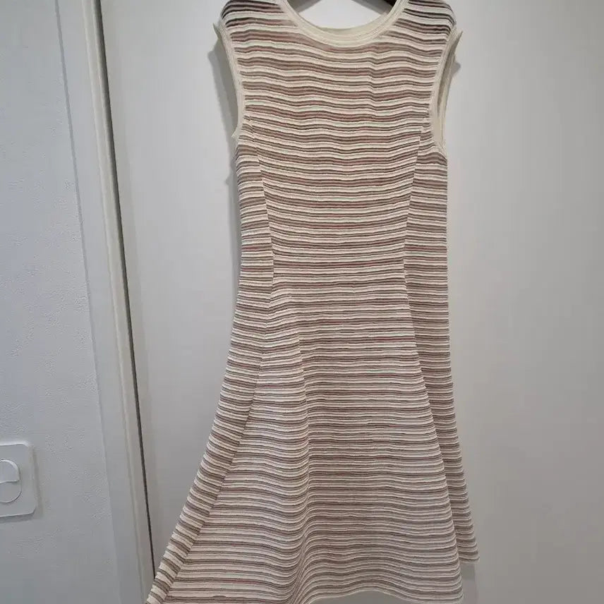 [BUNJANG] Mine Knit Dress Free Size / 마인 니트원피스 F
