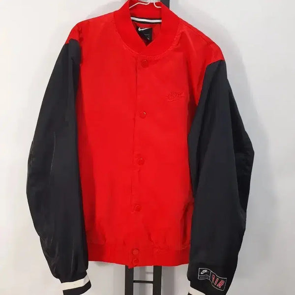 [BUNJANG] Nike Stadium Bomber Jacket (Red/Black, Size L) / 나이키 스타디움 봄버 바람막이 우븐 야구 점퍼 바시티 자켓 레드 블랙 L