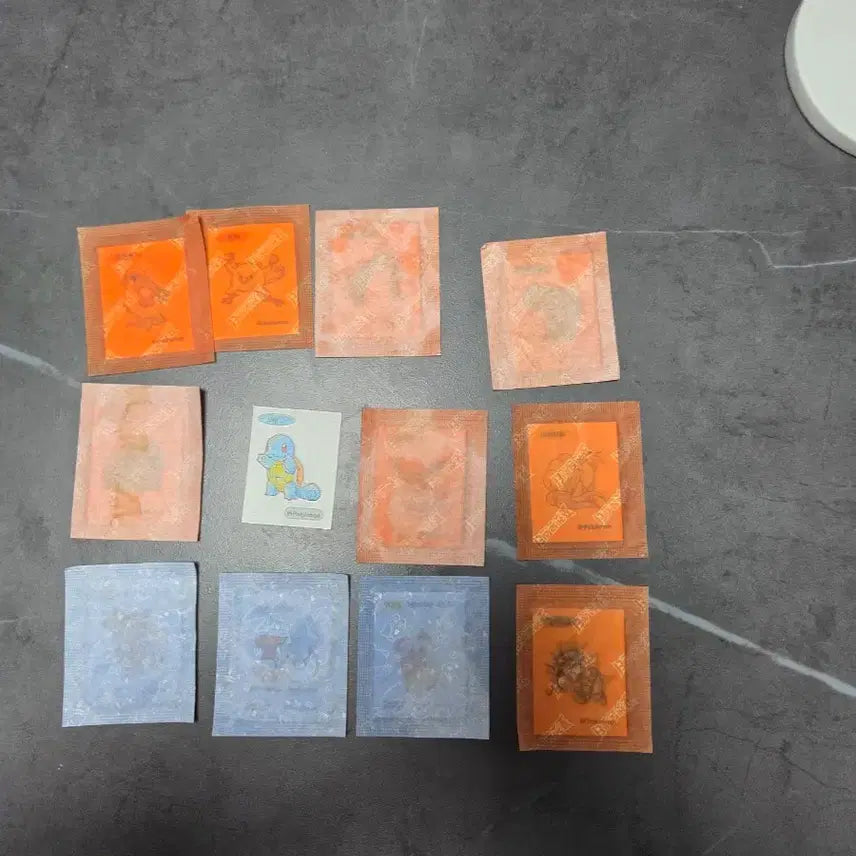 [BUNJANG] Pokemon Stickers 12-Piece Bundle Set / 포켓몬 띠부씰 12종 일괄