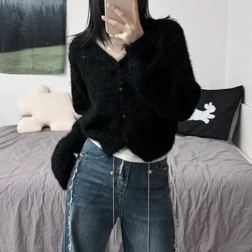 [BUNJANG] V-Neck Angora Knit Cardigan Black / 새벽 앙고라 니트 브이넥 가디건 블랙