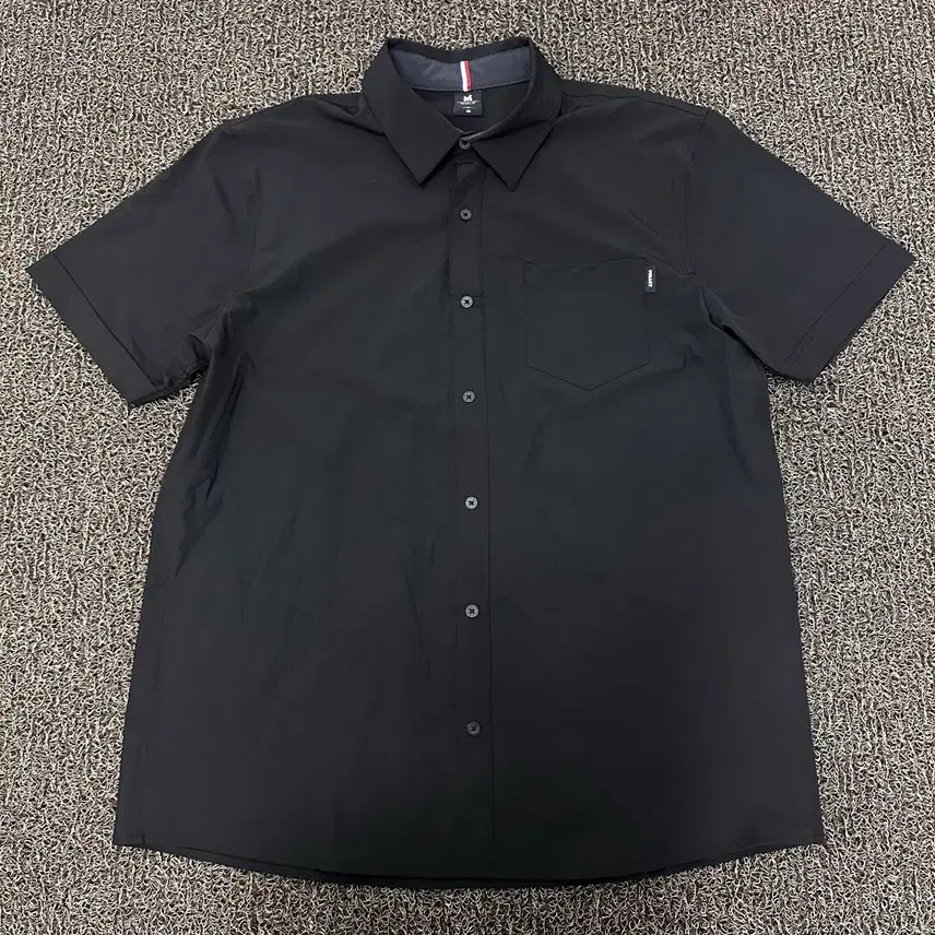 [BUNJANG] Millet Golf Poly Short Sleeve Shirt Black XL / 밀레 골프 폴리 반팔 셔츠 블랙 105(XL)