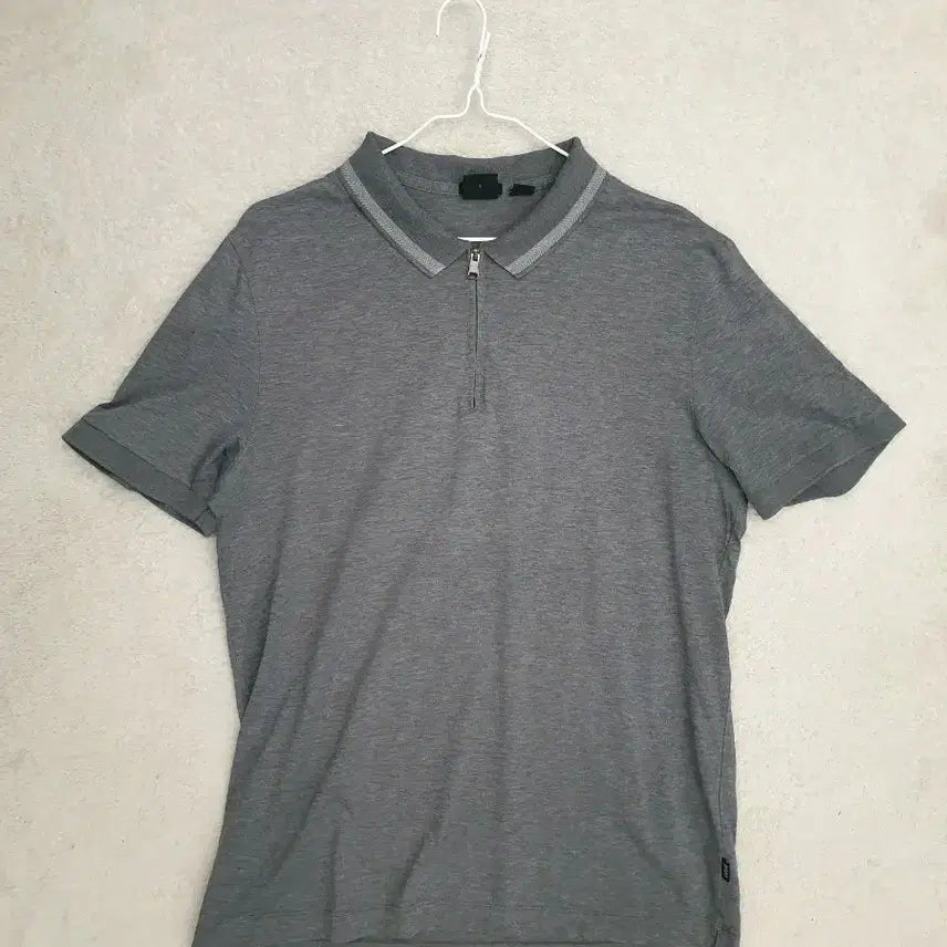 [BUNJANG] Boss Half-Zip Collar T-Shirt Gray Size 100 / 보스 반집업 카라티 (100)