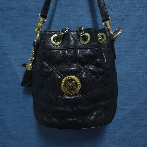 [BUNJANG] MCM Quilting Drawstring Crossbody Bag Black / 메트로시티 퀼팅 복조리 크로스백 블랙