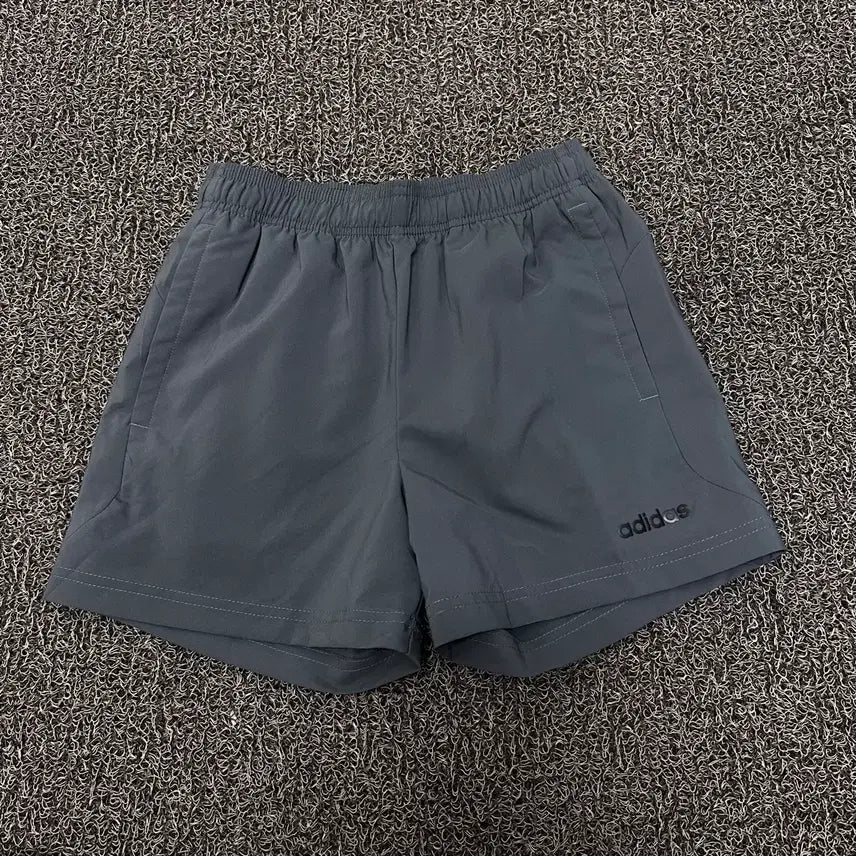 [BUNJANG] Adidas Women's Charcoal Athletic Shorts / [새상품] 아디다스 여성 반바지 운동복 차콜 신장 150