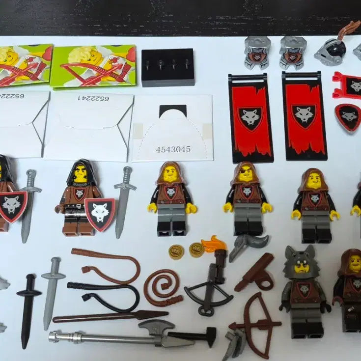 [BUNJANG] LEGO Pirates Minifigure Bundle Set / 레고 마적단 피규어 일괄