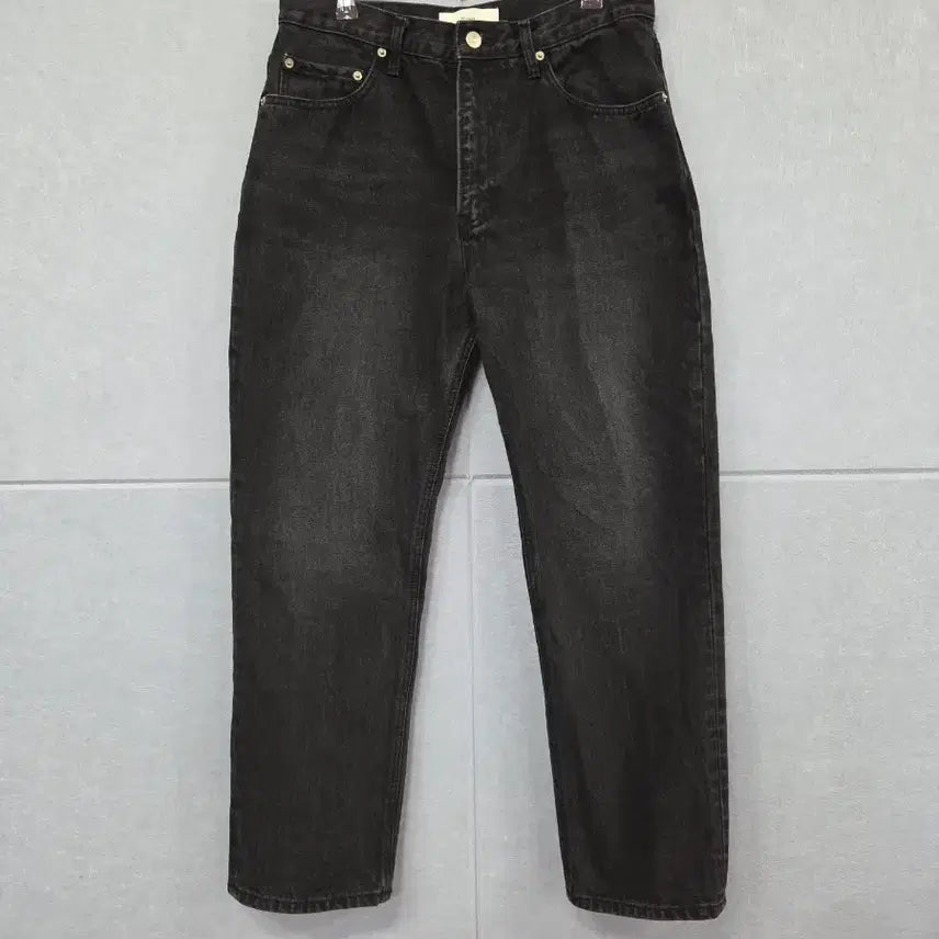 [BUNJANG] Dunst Classy Turn-Up Jeans Black / 던스트(Dunst) 클래시 턴업 진 흑청