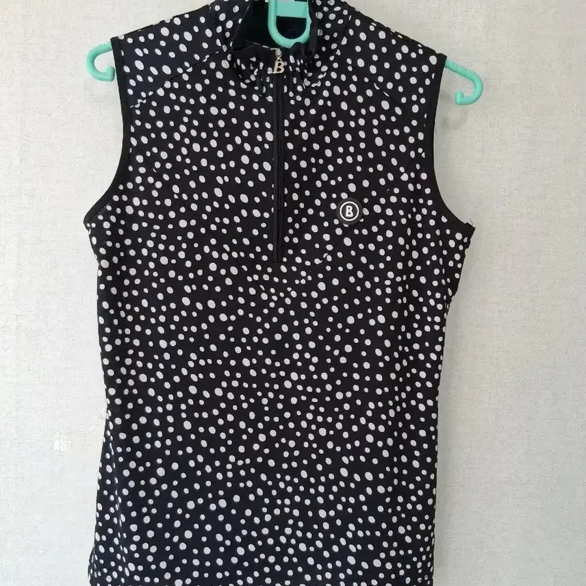 [BUNJANG] Cutter & Buck Sleeveless Dot Pattern Golf Top / 민소매 티 M