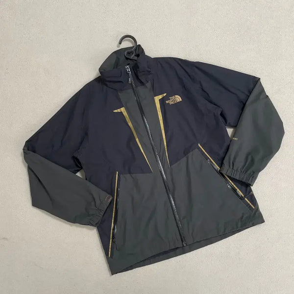 [BUNJANG] The North Face Hiking Windbreaker Jacket (Size M) / M 노스페이스 등산 바람막이 자켓 B.4008