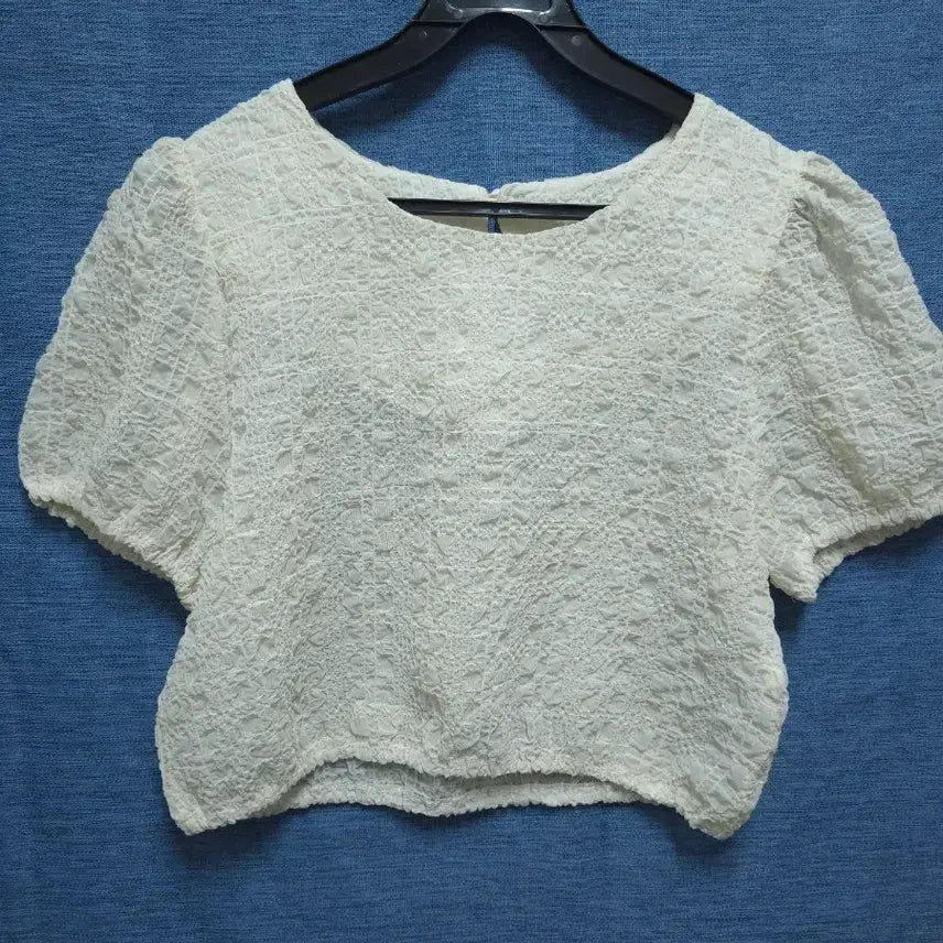 [BUNJANG] Cropped Puff Short Sleeve Knit - White / 크롭 퍼프 반팔 니트 화이트