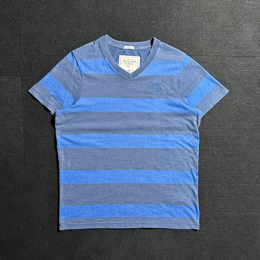 [BUNJANG] Abercrombie & Fitch V-Neck Striped T-Shirt / 아베크롬비 브이넥 스트라이프 반팔티셔츠