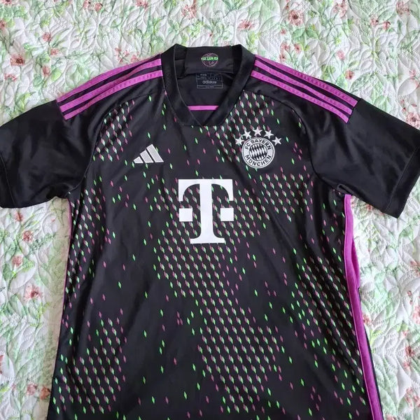 [BUNJANG] FC Bayern Munich 23-24 Season Away Replica Jersey XL / FC 바이에른 뮌헨 23-24 시즌 어웨이 레플리카 노마킹 XL