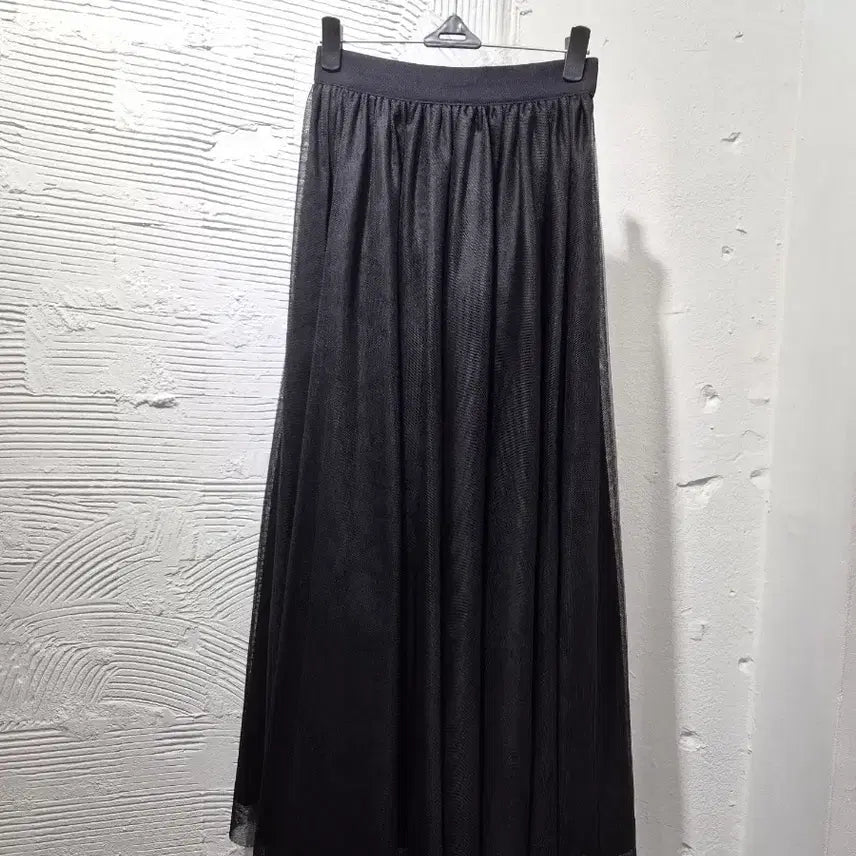 [BUNJANG] The Lourann Black Lace Long Skirt / 더로랑 블랙 레이스 롱스커트