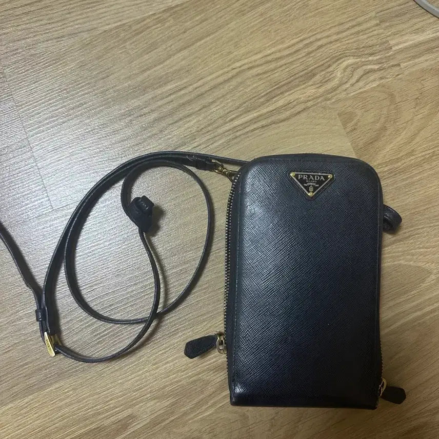 [BUNJANG] Prada Saffiano Phone Case Bag / 프라다 사피아노 폰 케이스백