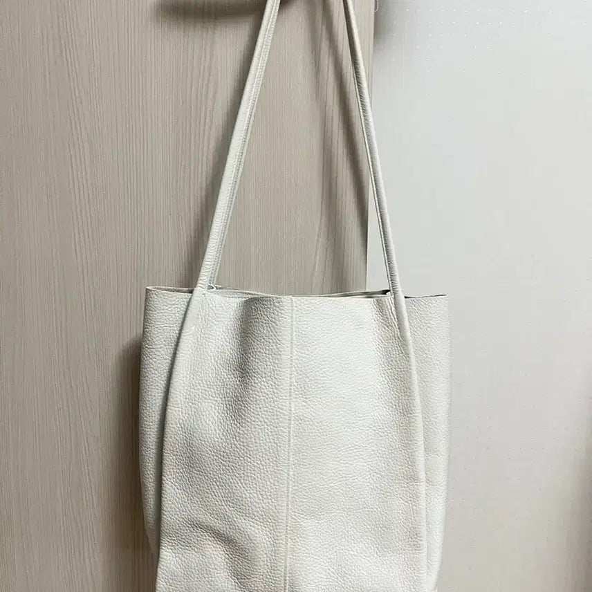 [BUNJANG] Little Farmers Embossed Leather Shoulder Bag Cream White / 리틀파머스 엠보 레더 숄더백 크림 화이트