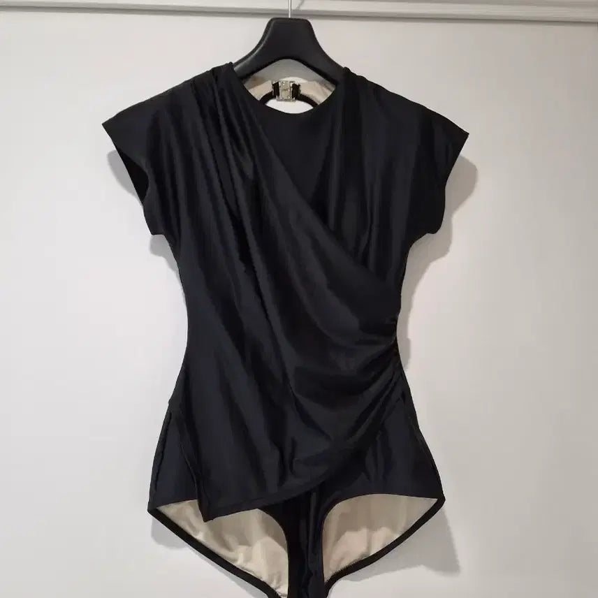 [BUNJANG] MOMPPE (MSE) Swimsuit / 몸빼(현 모어서울) 수영복