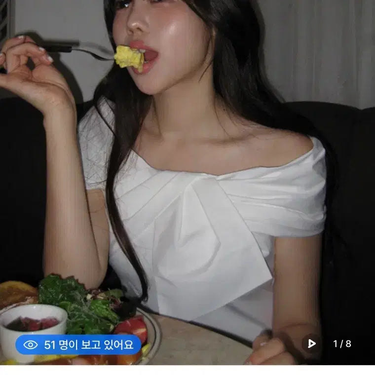 [BUNJANG] IT MICHAA Off-the-Shoulder Color-Block Blouse ITP5ZBL850 / 잇미샤 오프숄더 배색 블라우스 ITP5ZBL850