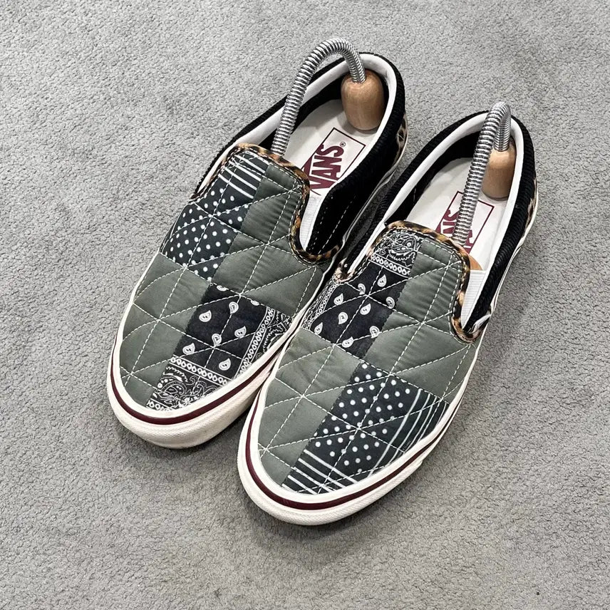 [BUNJANG] Vans Slip-On Sneakers / 250 반스 슬립온 스니커즈