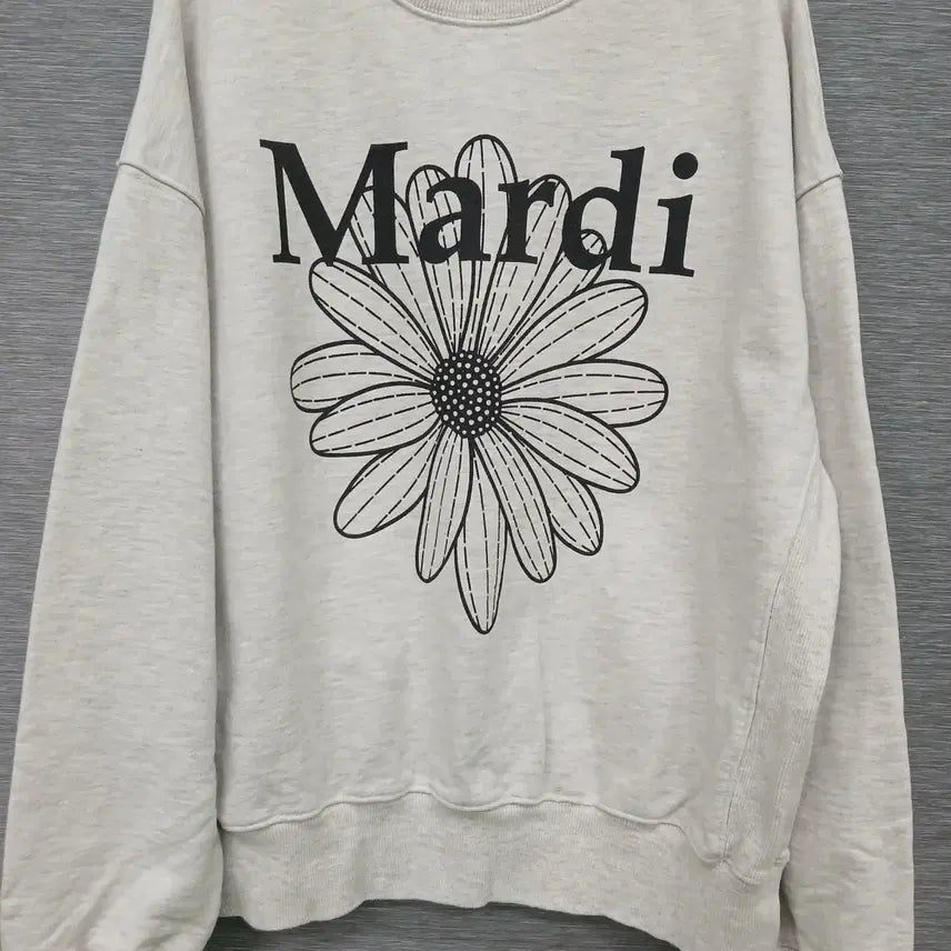 [BUNJANG] Mardi Mercredi Sweatshirt Free Size / 5788 마르디메크르디 맨투맨