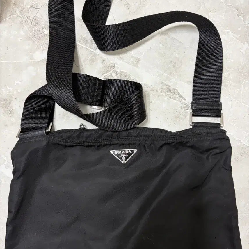 [BUNJANG] Prada Re-Nylon Crossbody Bag Black / 프라다 리나일론 크로스백 블랙