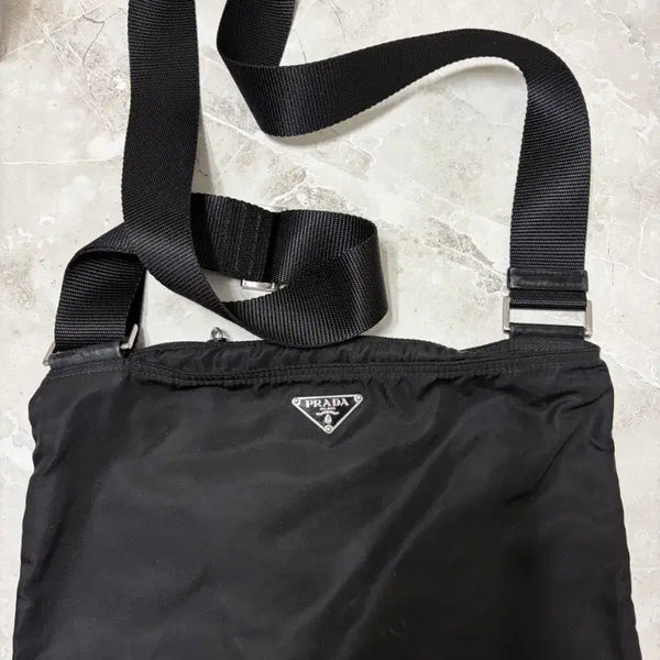 [BUNJANG] Prada Re-Nylon Crossbody Bag Black / 프라다 리나일론 크로스백 블랙