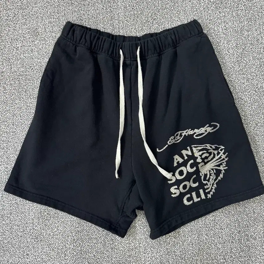 [BUNJANG] Ed Hardy x Anti Social Social Club Collaboration Shorts / Ed Hardy x Anti Social Social Club 협업 쇼츠