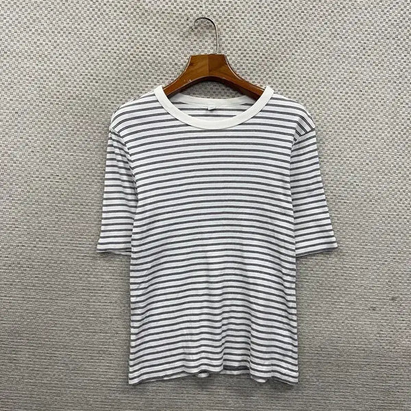 [BUNJANG] Uniqlo Short Sleeve T-Shirt Size L / 유니클로 반팔티 L D08443
